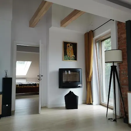 Charming In Old Town With Balcony Apartment *