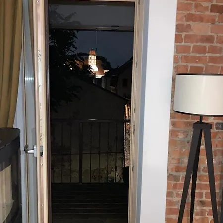 Charming In Old Town With Balcony Apartman