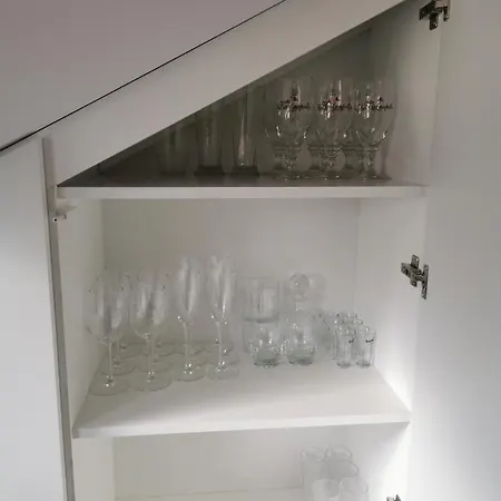 Апартаменты Charming In Old Town With Balcony Каунас