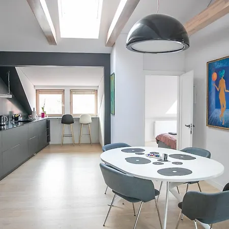 Charming In Old Town With Balcony Apartment *