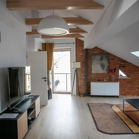 Апартаменты Charming In Old Town With Balcony Каунас