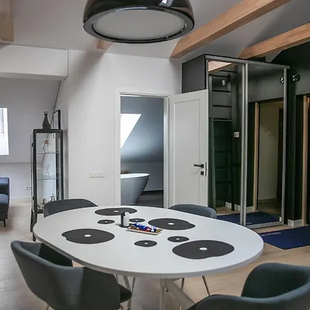 Charming In Old Town With Balcony Apartment *