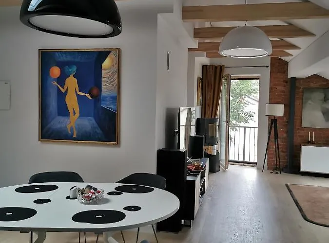 Apartment Charming In Old Town With Balcony