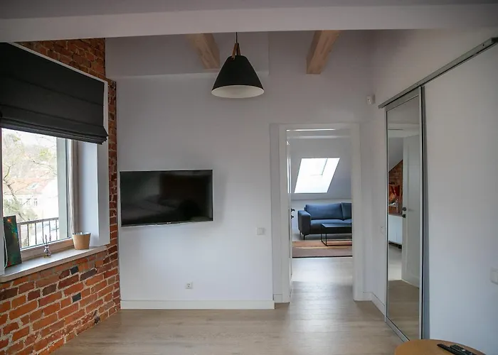 Charming In Old Town With Balcony Apartment *