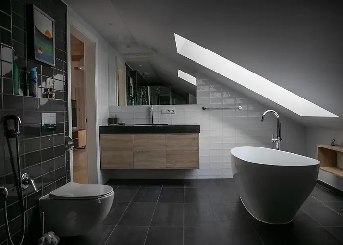 Charming In Old Town With Balcony