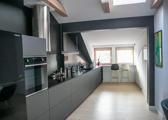 Charming In Old Town With Balcony * קובנה