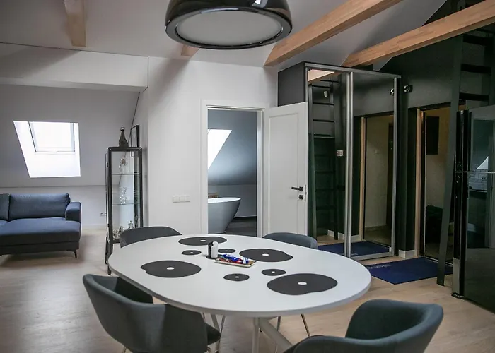 Charming In Old Town With Balcony Apartment *