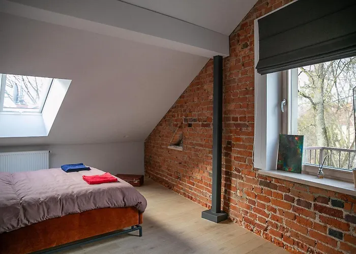 Charming In Old Town With Balcony