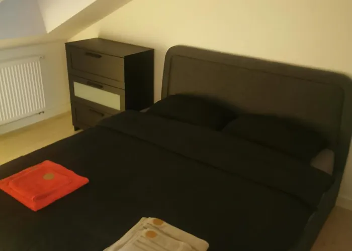 Charming In Old Town With Balcony